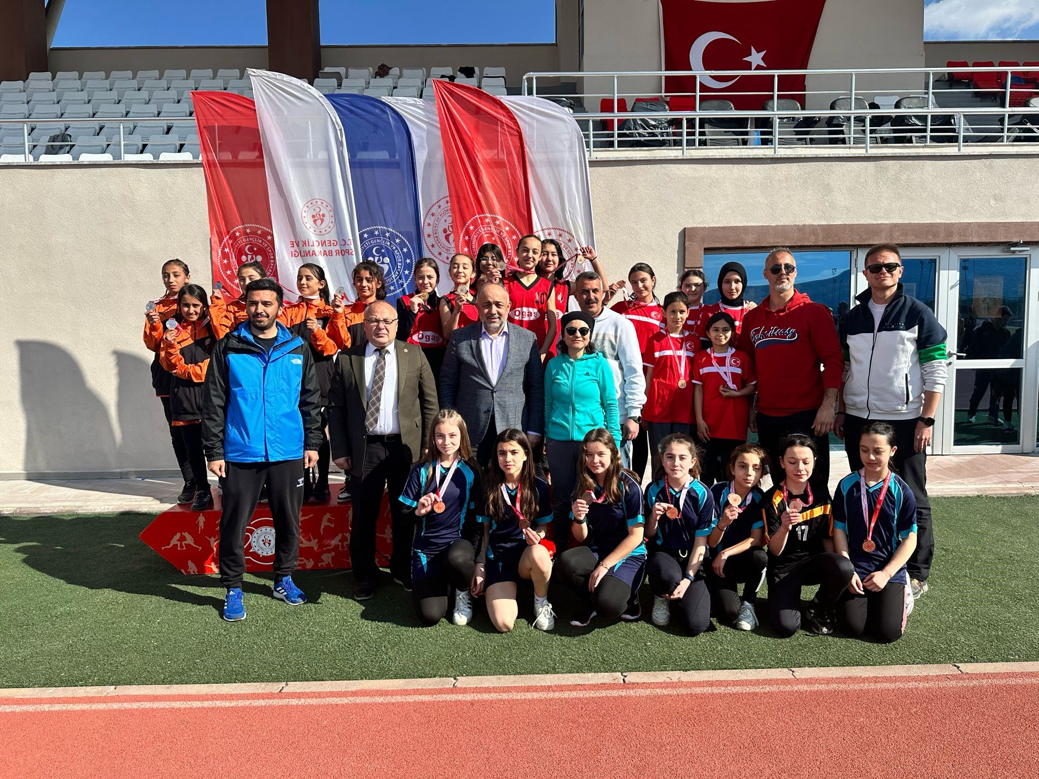 Büyük Mücadelelere Sahne Olan Atletizm Müsabakaları Tamamlandı