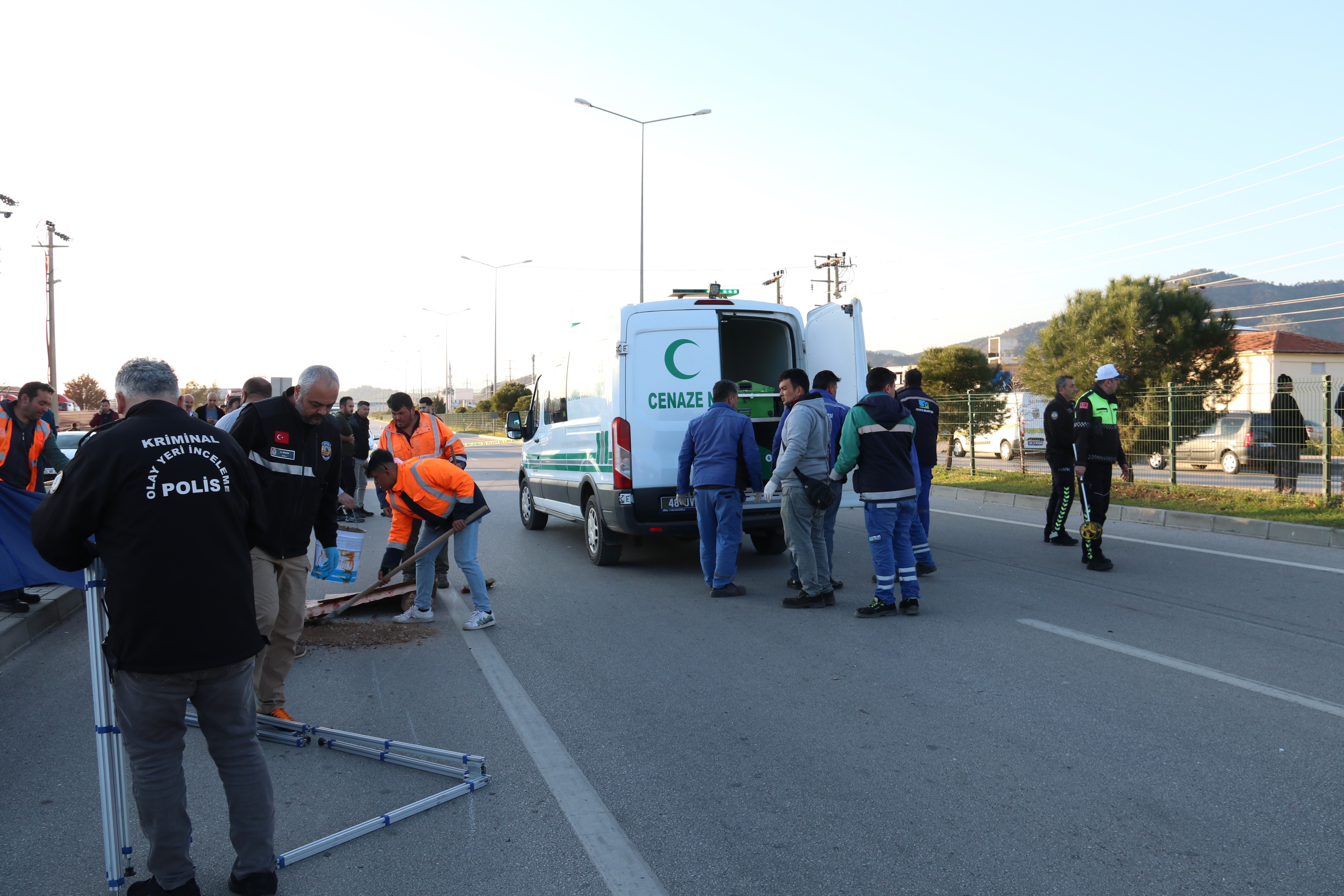 Otomobil Motosikletle Çarpıştı: 2 Ölü, 1 Yaralı
