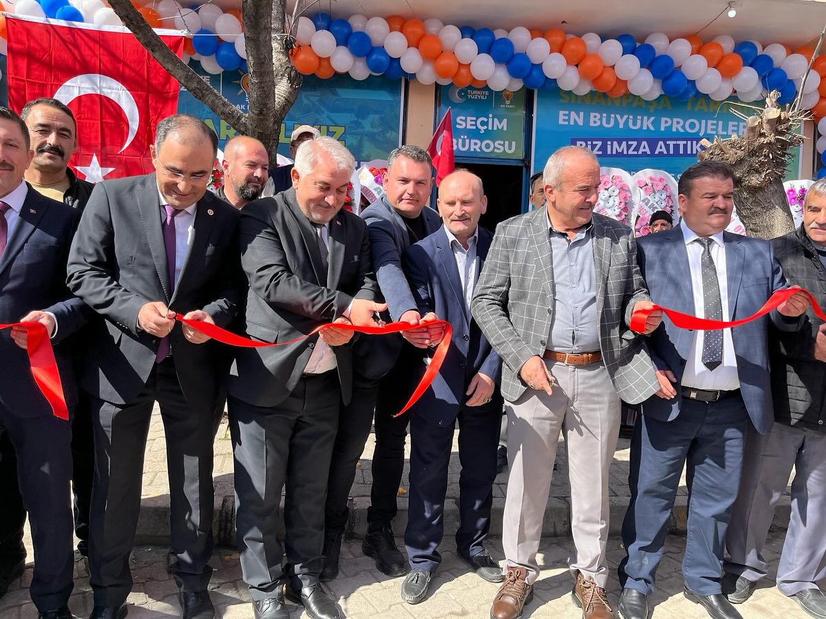 AK Partili Arslan Sinanpaşa'da Açılışa Katıldı