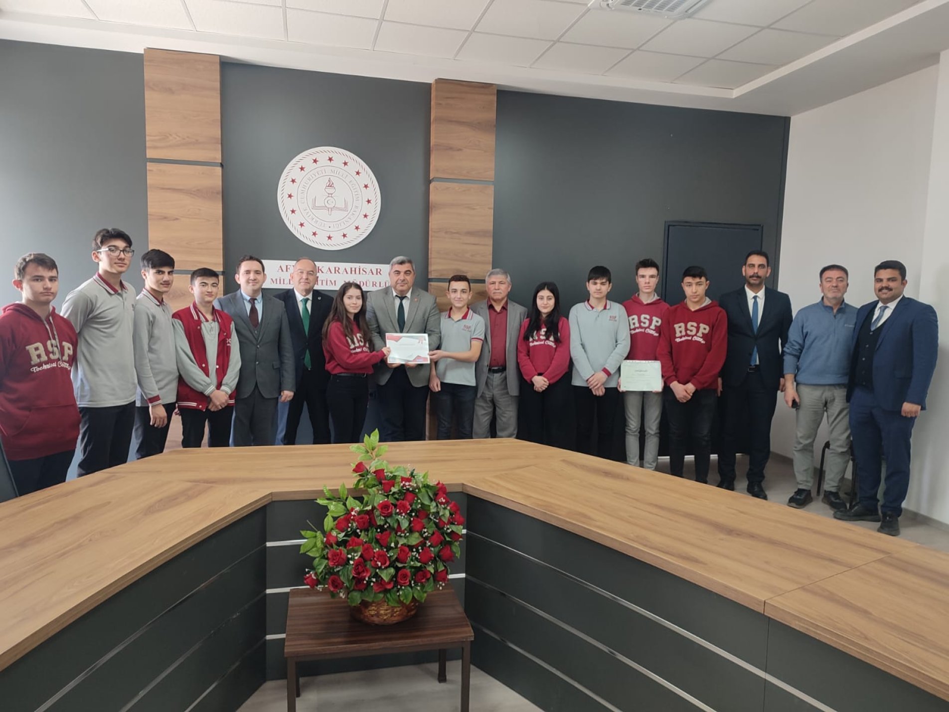 MÜDÜR SÜNNETÇİ RSP ÖĞRENCİLERİNİ AĞIRLADI