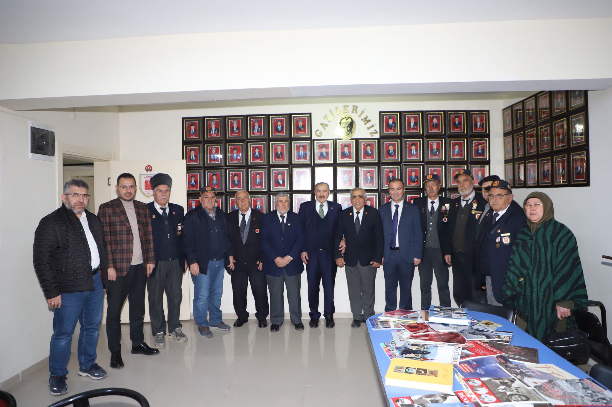 ULUÇAY MUHARİP GAZİLER DERNEĞİ’Nİ ZİYARET ETTİ