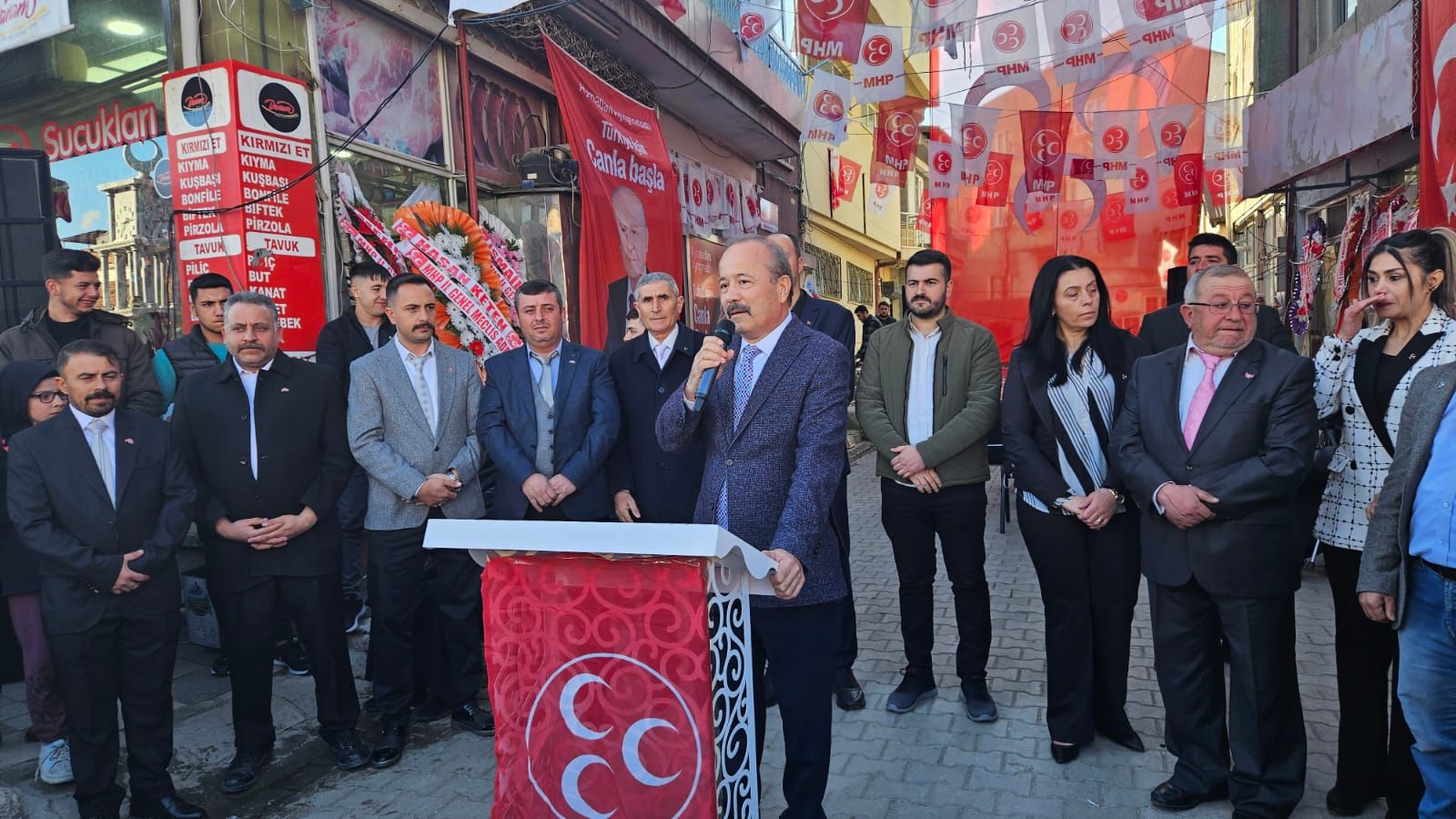 MHP'DEN ŞUHUT'TA ÇOŞKULU AÇILIŞ