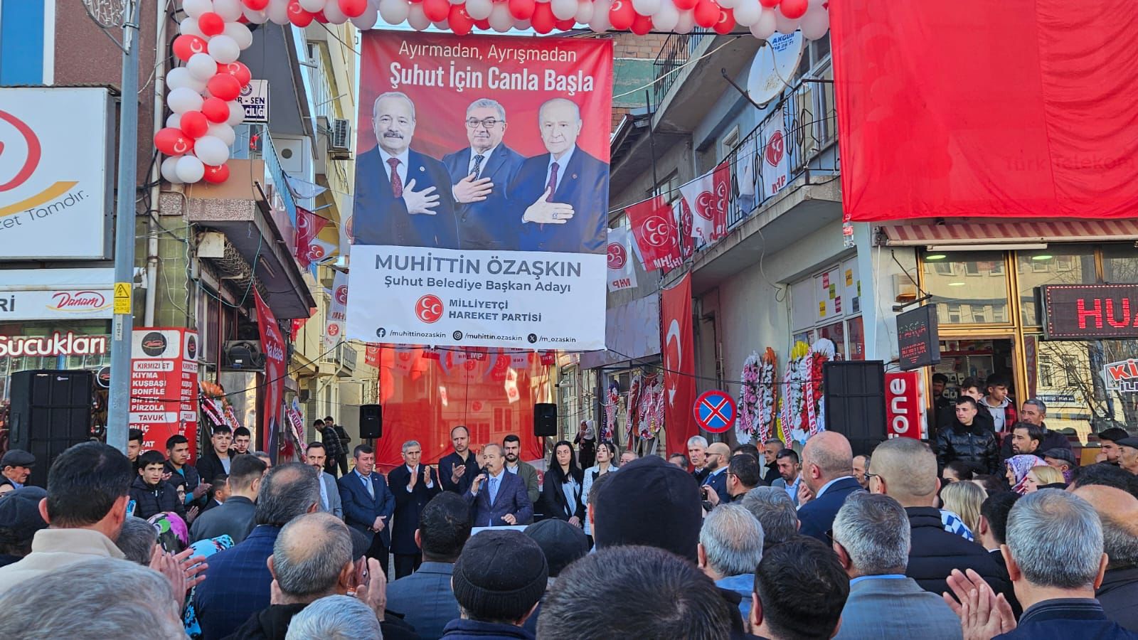 MHP'DEN ŞUHUT'TA ÇOŞKULU AÇILIŞ