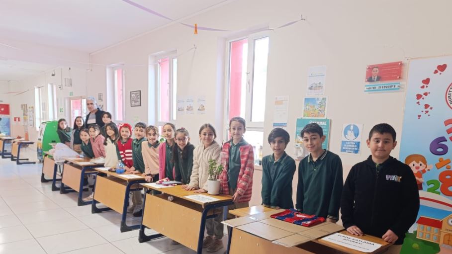 Nurettin Karaman İlköğretim Okulu Minik Mucitlerimiz Teknoloji Sergisi Büyük Beğeni Topladı