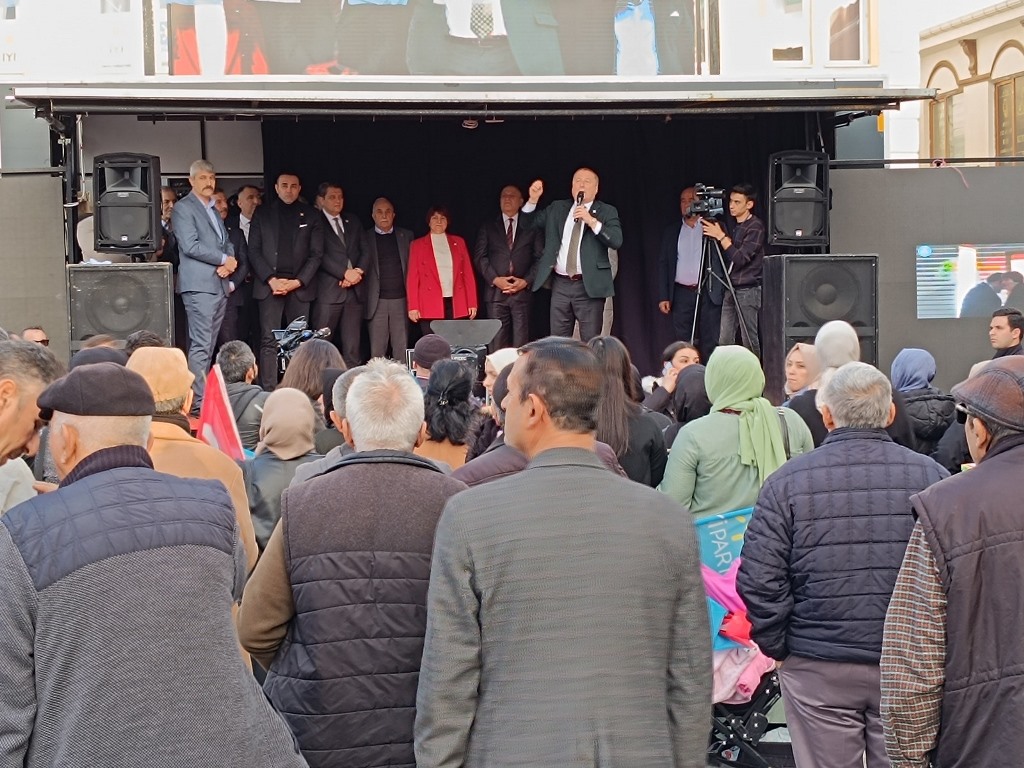 "ADAYLARIMIZIN VERDİĞİ HER SÖZÜN ARKASINDAYIM"