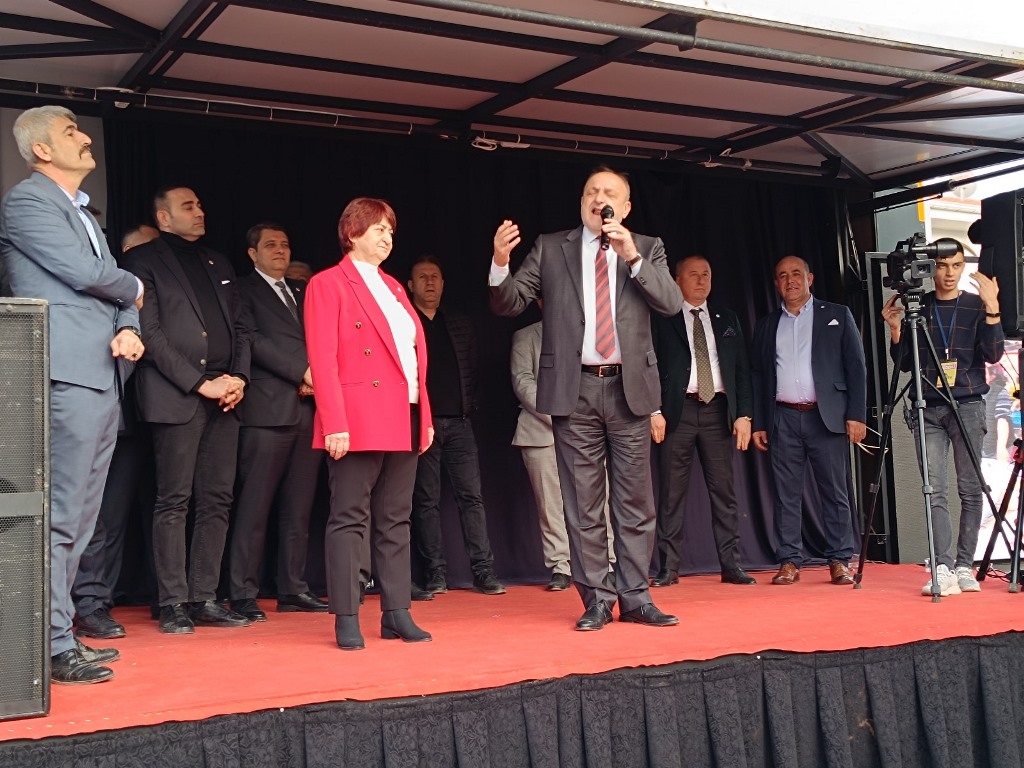 "ADAYLARIMIZIN VERDİĞİ HER SÖZÜN ARKASINDAYIM"
