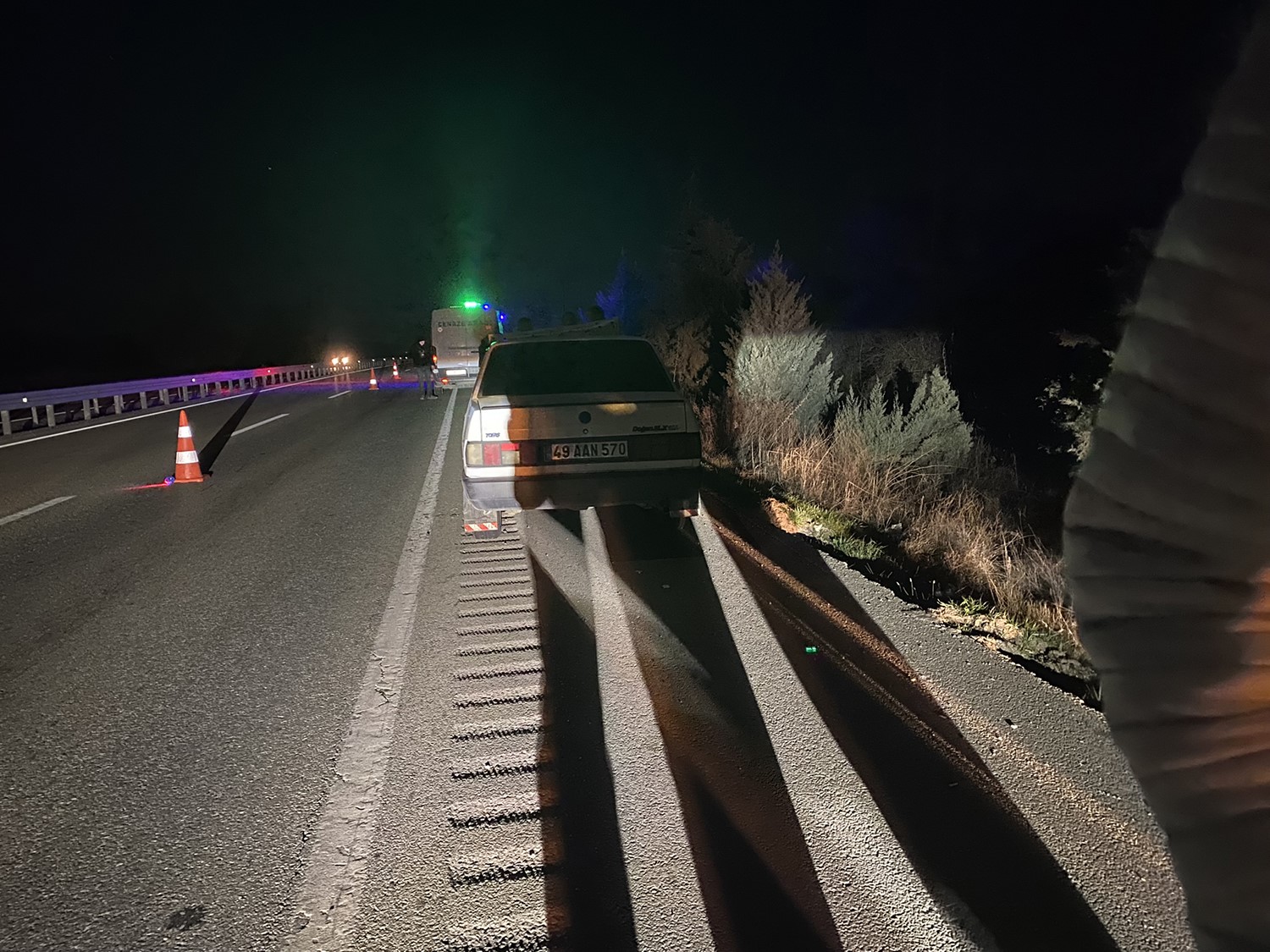 Karayolunda Arızalanan Otomobile Tır Çarptı: 1 Ölü
