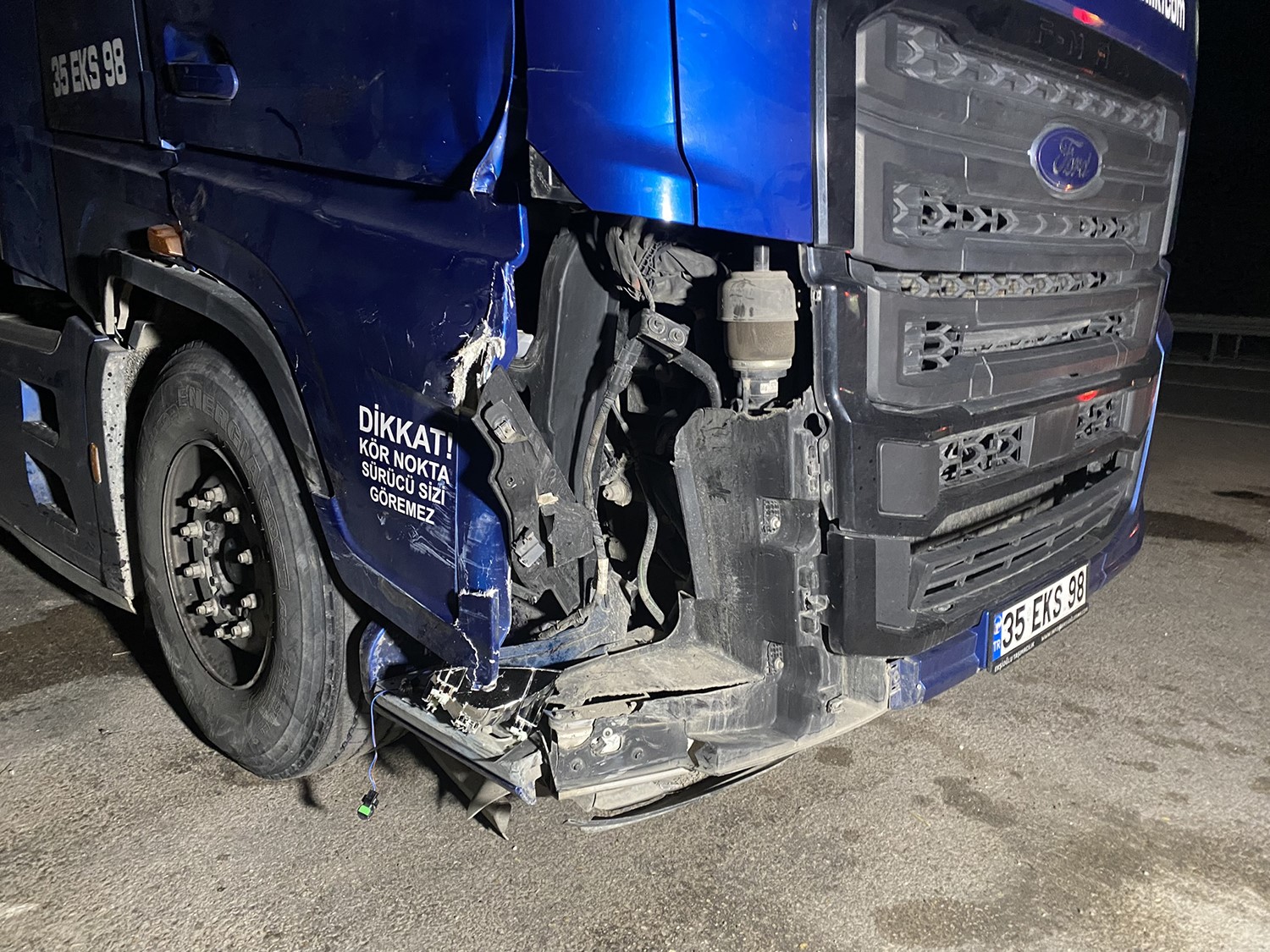 Karayolunda Arızalanan Otomobile Tır Çarptı: 1 Ölü