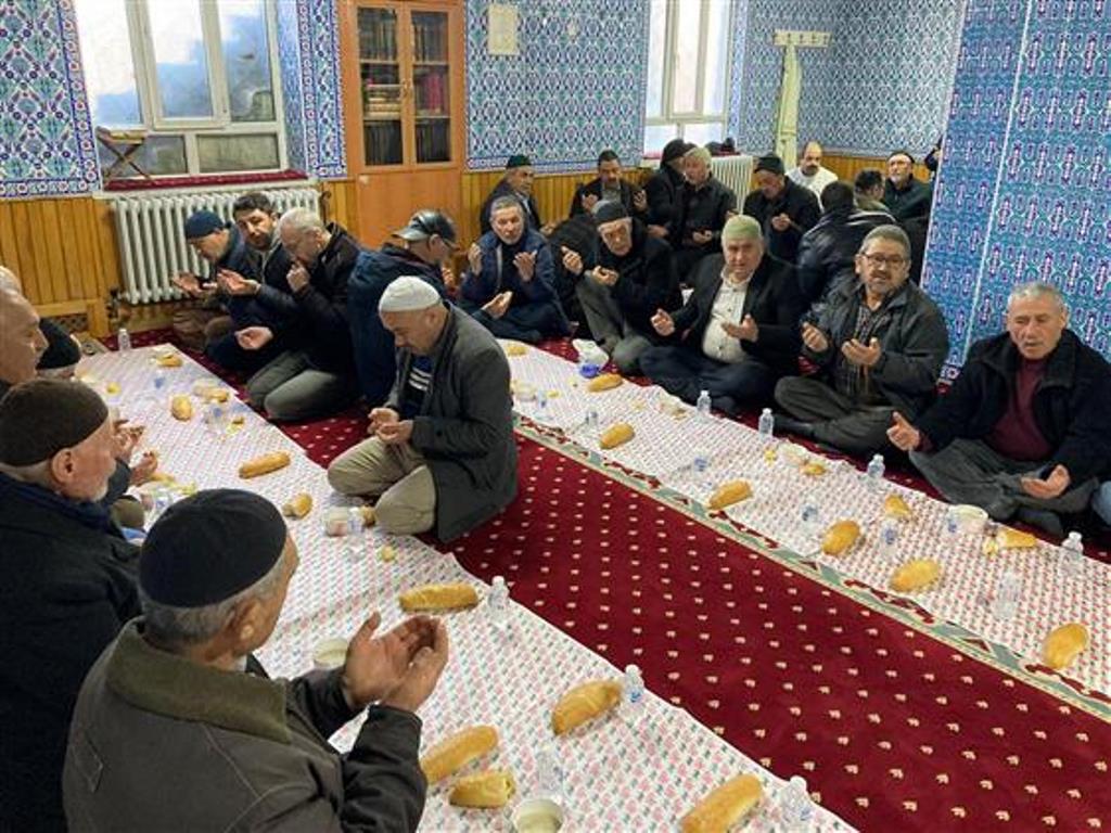SABAH NAMAZI BULUŞMALARI DEVAM EDİYOR