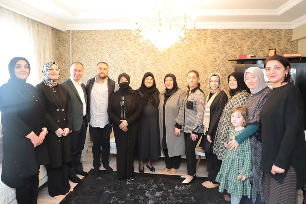 "KADIN EMEK PAZARI PROJESİYLE EV EKONOMİLERİNE KATKI SAĞLAYACAKLAR"
