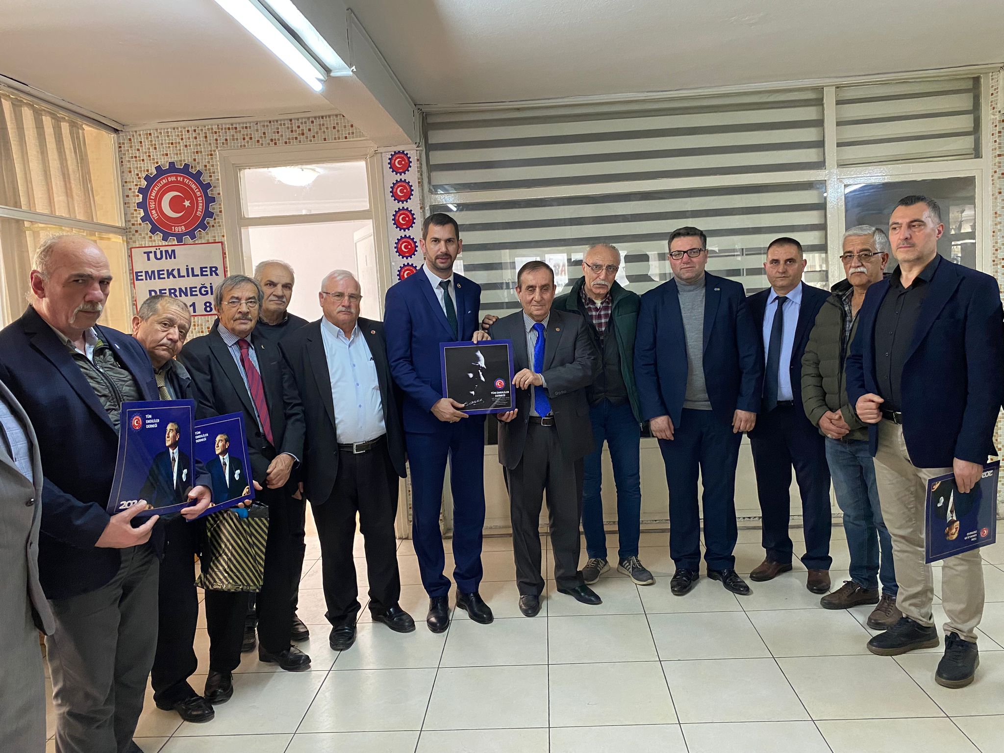 ALPER YAĞCI'NIN DİKKAT ÇEKEN EMEKLİ TEKLİFİ: 1 TL OLACAK DİYEREK AÇIKLADI