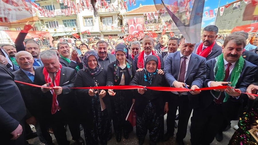 TAYTAK, “DİK BAŞ TOK KARIN MUTLU YARIN”