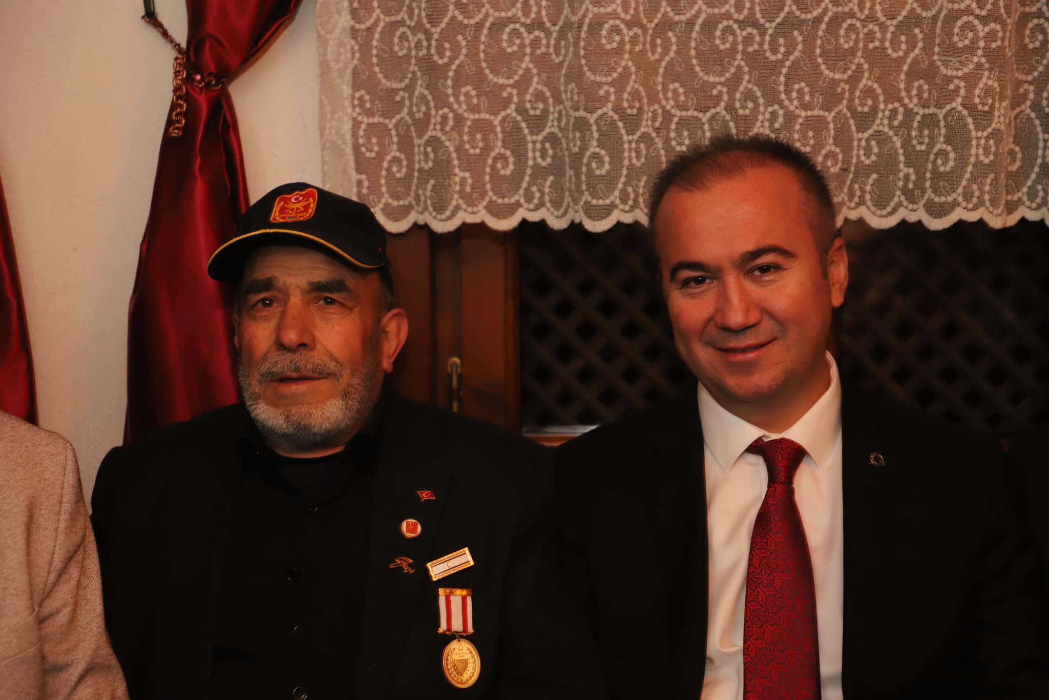 ULUÇAY, AKMESCİT MAHALLESİ SAKİNLERİ İLE BULUŞTU