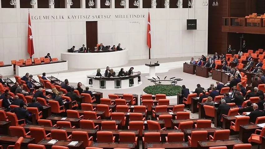 Meclis'in son gündemi 8'inci Yargı Paketi