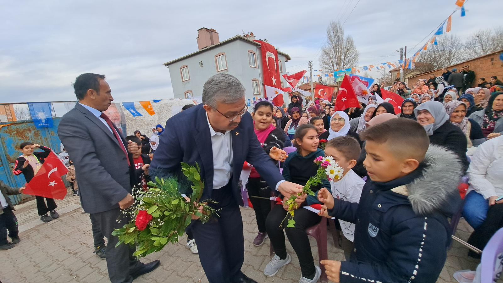 YURDUNUSEVEN İSTEDİ BAŞKAN ADAYI SÖZ VERDİ