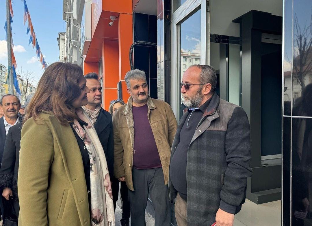 CHP'li Köksal'ın Gündemi Mısri Mahallesi Oldu