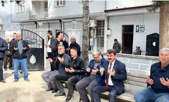 Başkan Nihat Sarı, Şehit Süleyman Şahin’in Mevlidine Katıldı