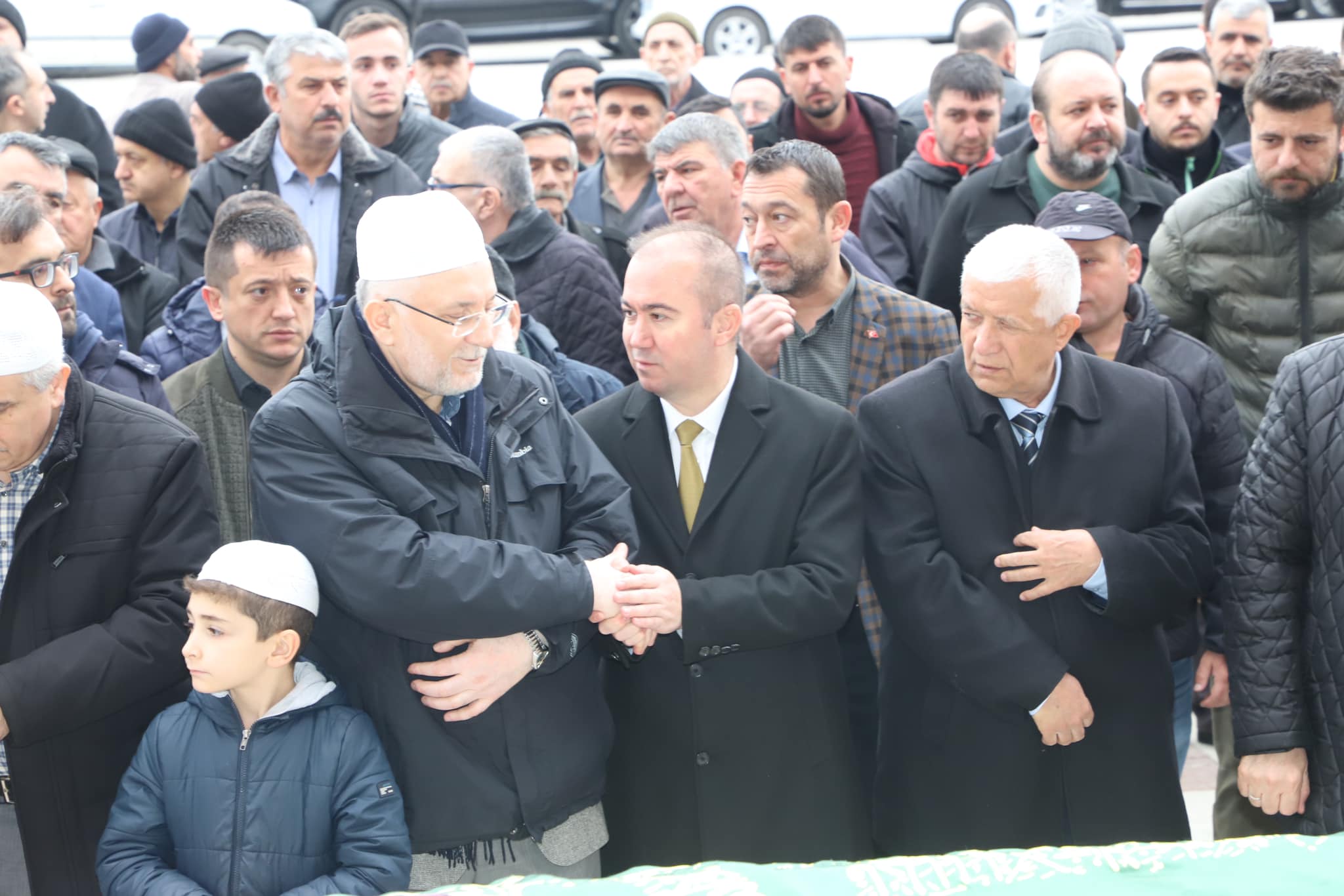 AK Partili Uluçay Gelişgen Ailesinin Acısını Paylaştı