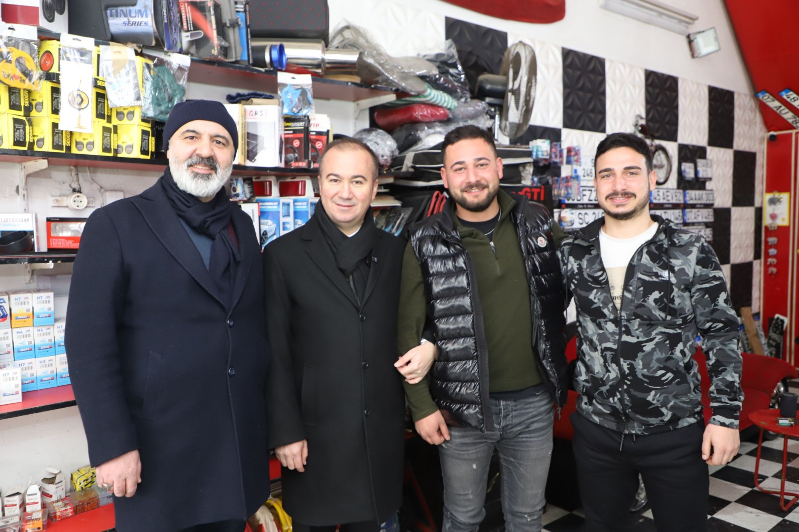 ULUÇAY, "BİZE DİL UZATANLAR KONU TERÖRİSTLER OLUNCA ÜÇ MAYMUNU OYNUYORLAR"