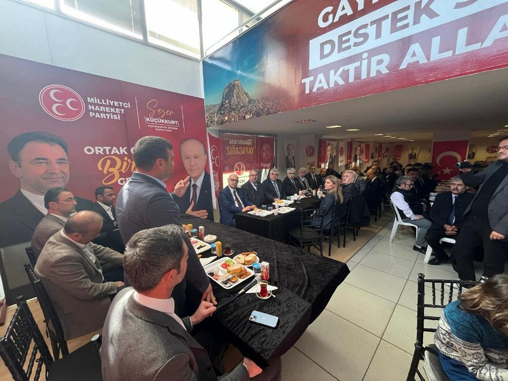 "HEM ÖĞRENCİLERİMİZ, HEM ESNAFIMIZ KAZANACAK"