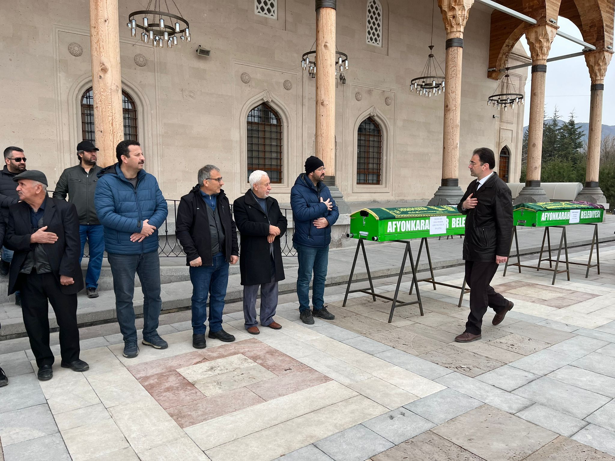 MHP'li Küçükkurt Cenaze Namazına Katıldı