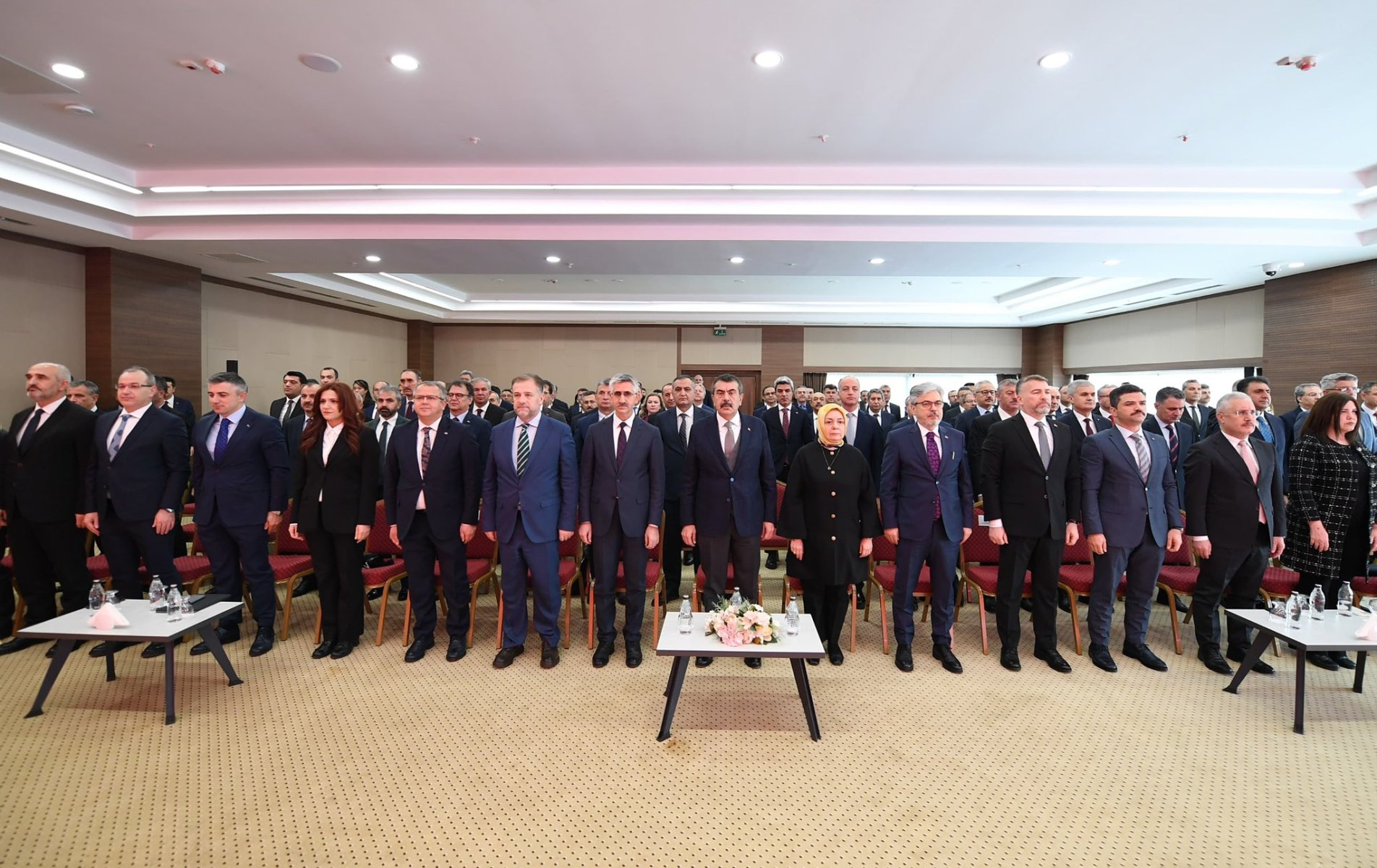 SÜNNETCİ BAKAN TEKİN İLE BİR ARAYA GELDİ