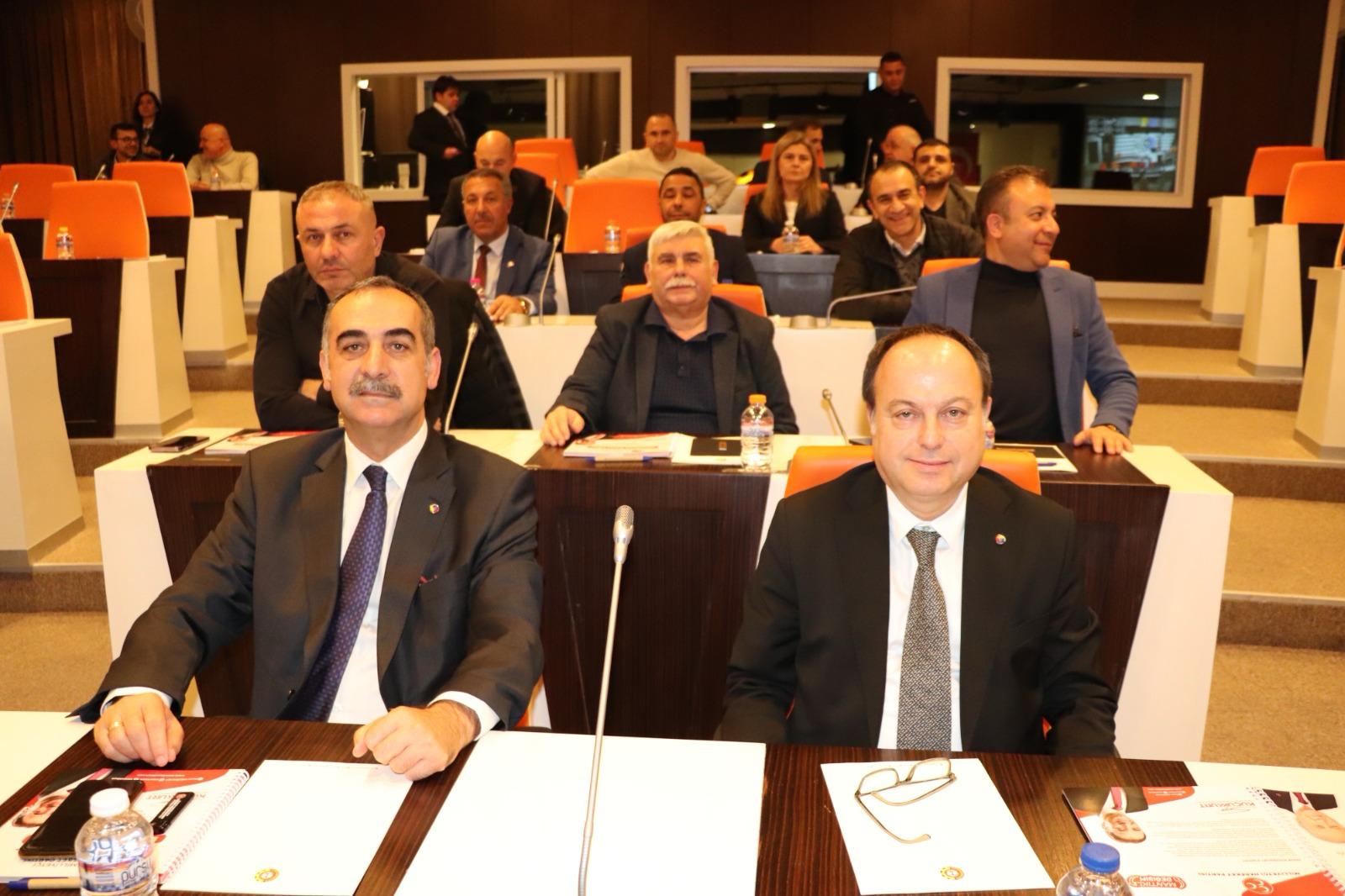 MHP BELEDİYE BAŞKAN ADAYI SEZER KÜÇÜKKURT İŞ İNSANLARI İLE BİR ARAYA GELDİ