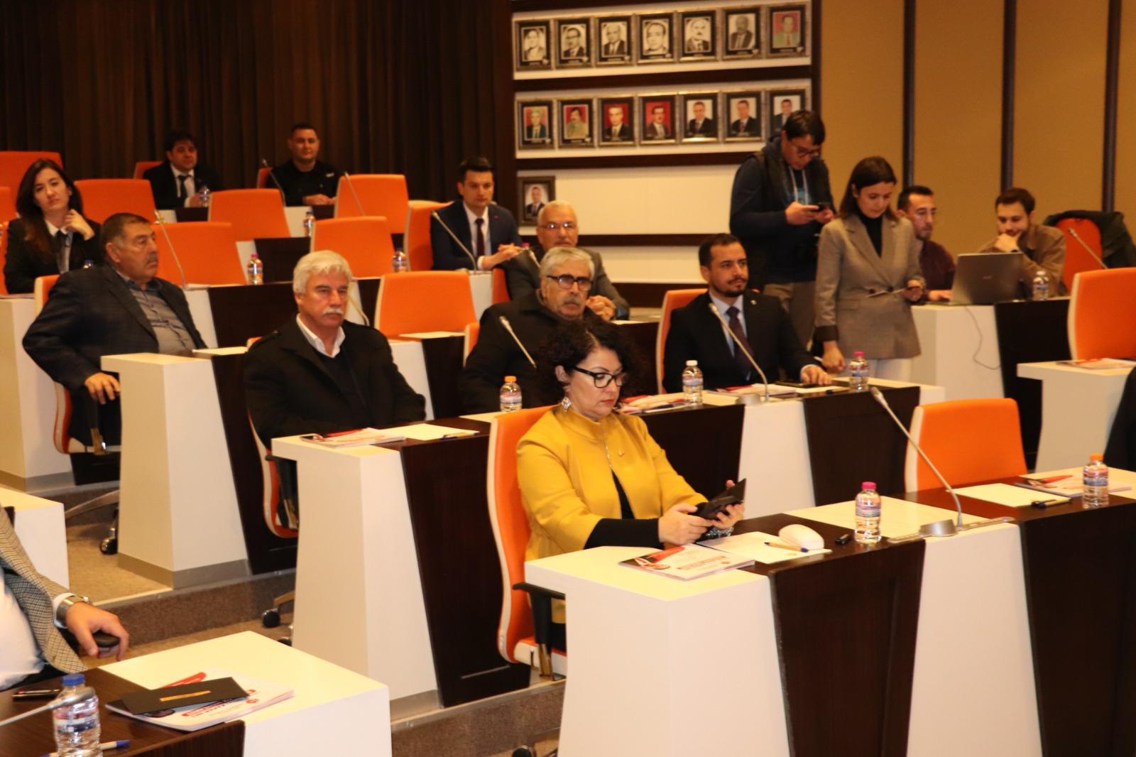 MHP BELEDİYE BAŞKAN ADAYI SEZER KÜÇÜKKURT İŞ İNSANLARI İLE BİR ARAYA GELDİ