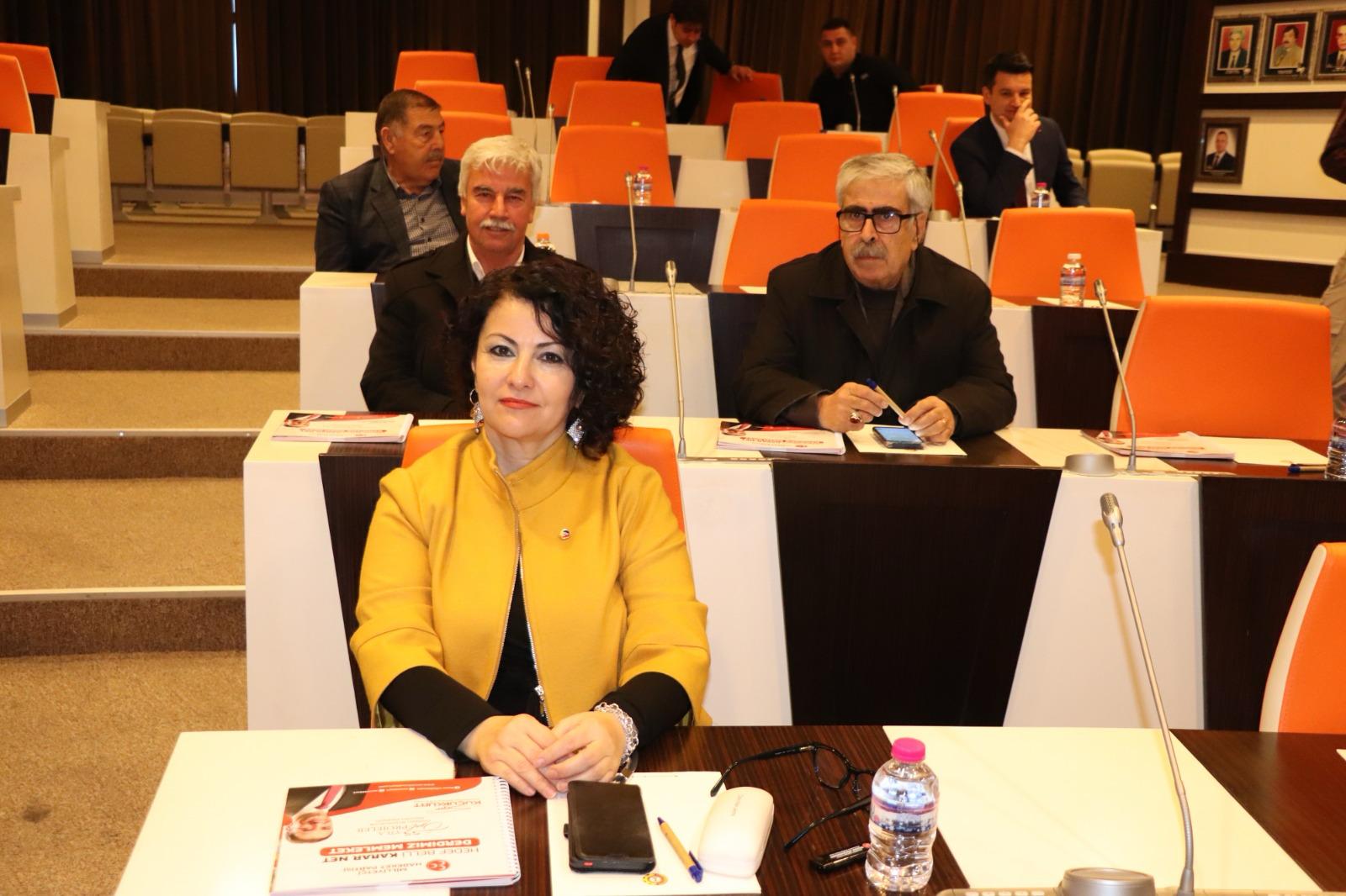 MHP BELEDİYE BAŞKAN ADAYI SEZER KÜÇÜKKURT İŞ İNSANLARI İLE BİR ARAYA GELDİ