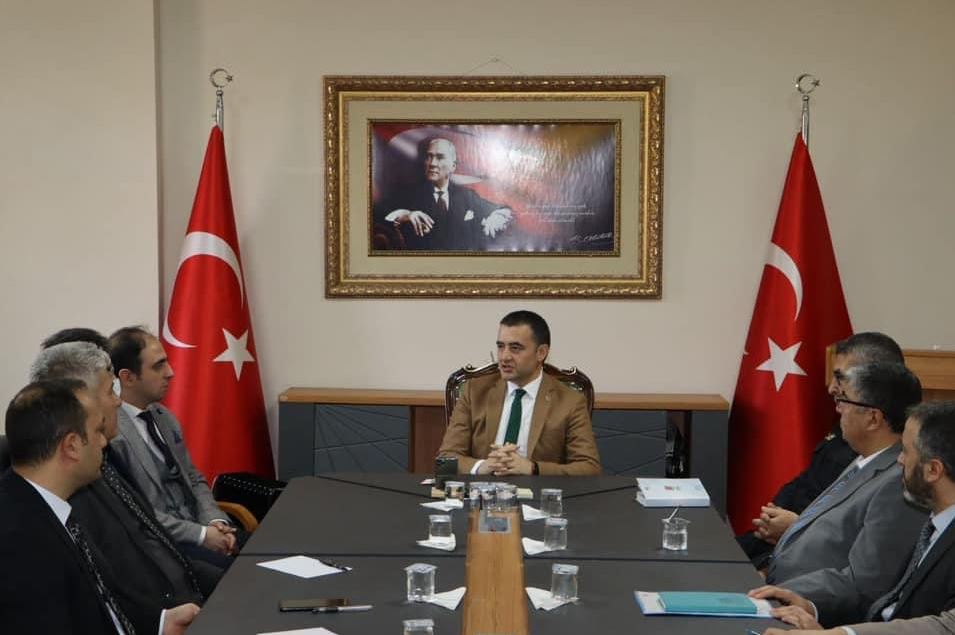VATANDAŞ MEMNUNİYETİ VE KURUMLAR ARASI İLETİŞİM  ELE ALINDI