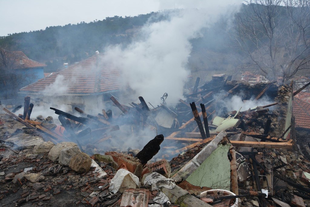 29 KOYUN TELEF OLMUŞTU, MADDİ ZARAR ORTAYA ÇIKTI