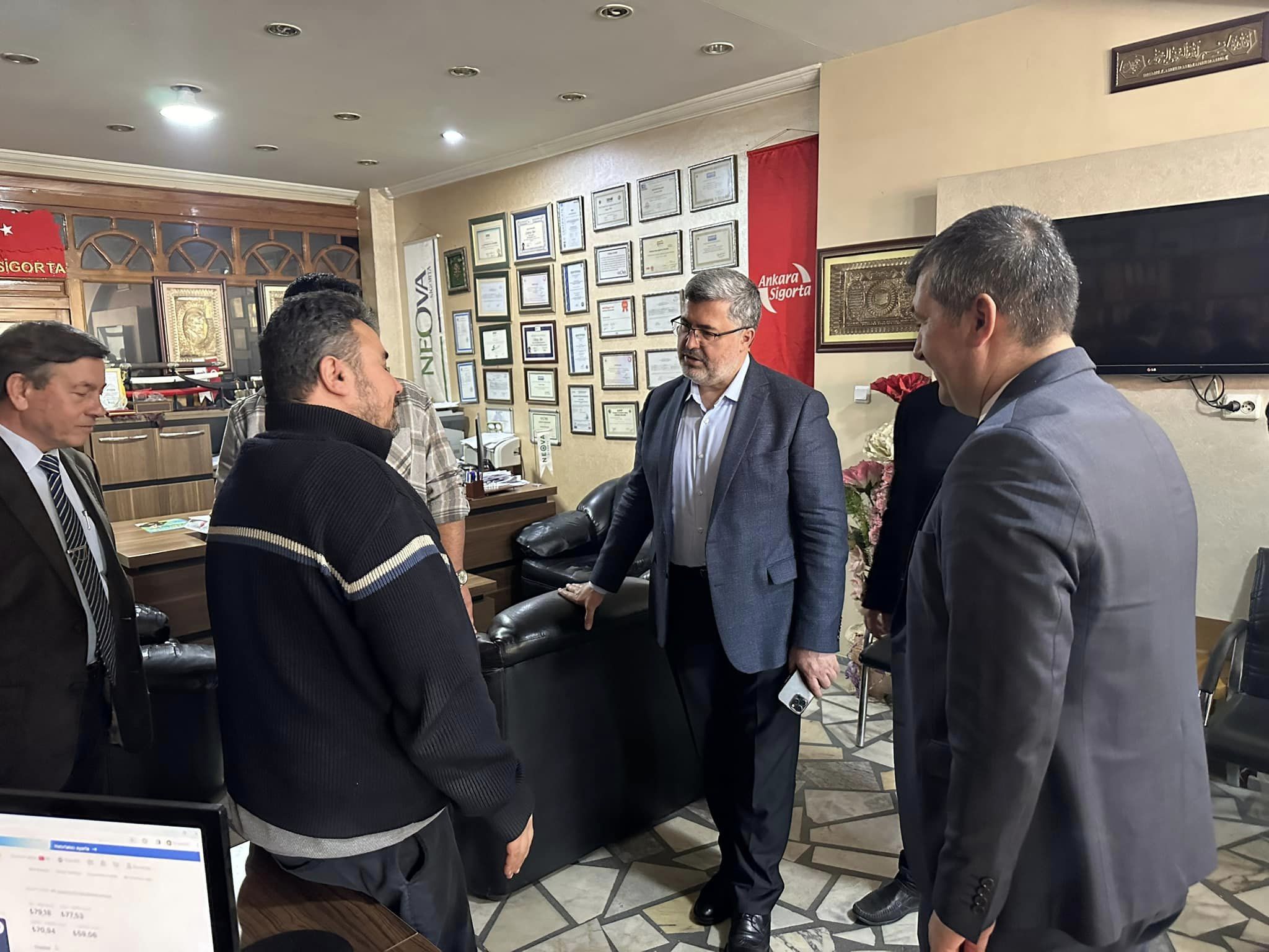 AK Partili Özkaya Çay İlçesini Ziyaret Etti