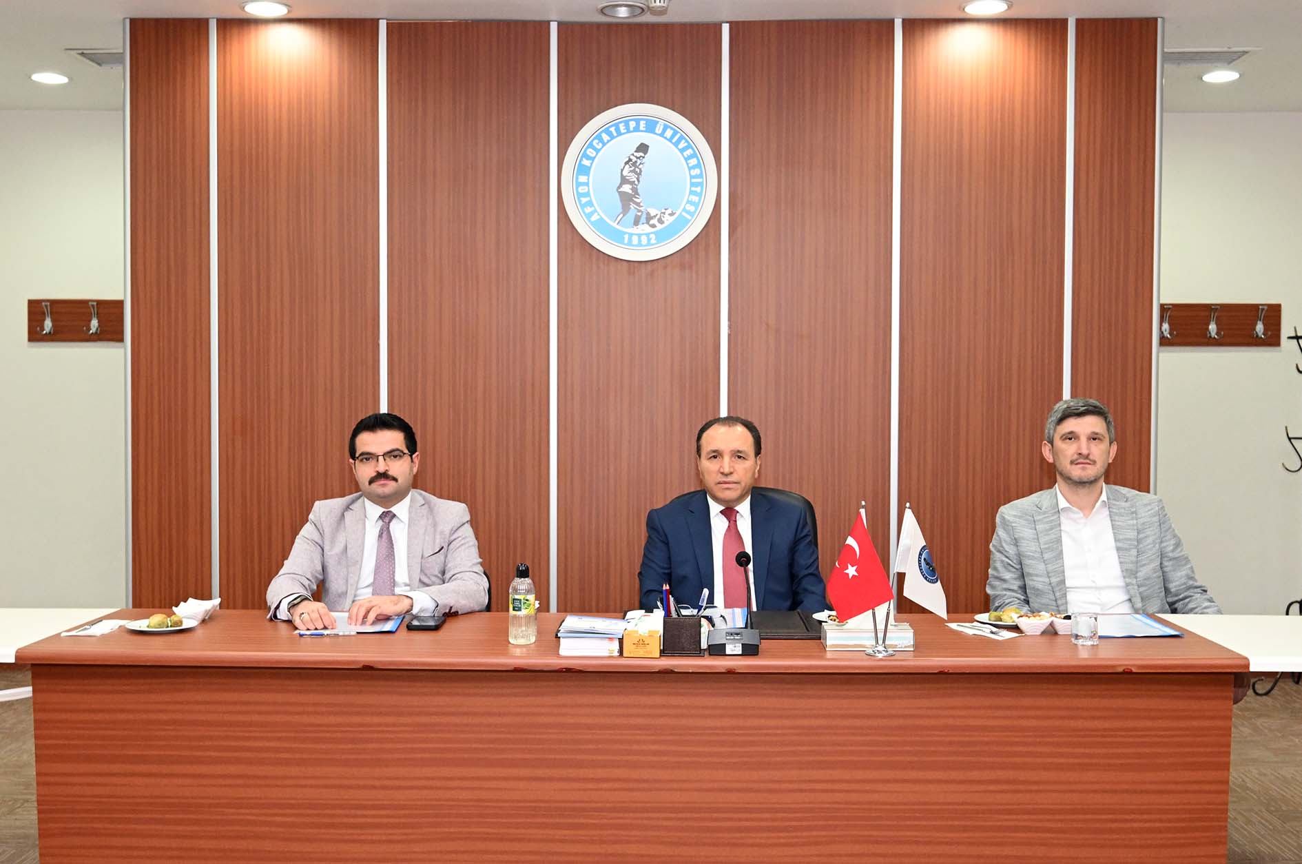 MSÜ Sınav Koordinasyon Kurulu Toplantısı Rektör Karakaş Başkanlığında Yapıldı