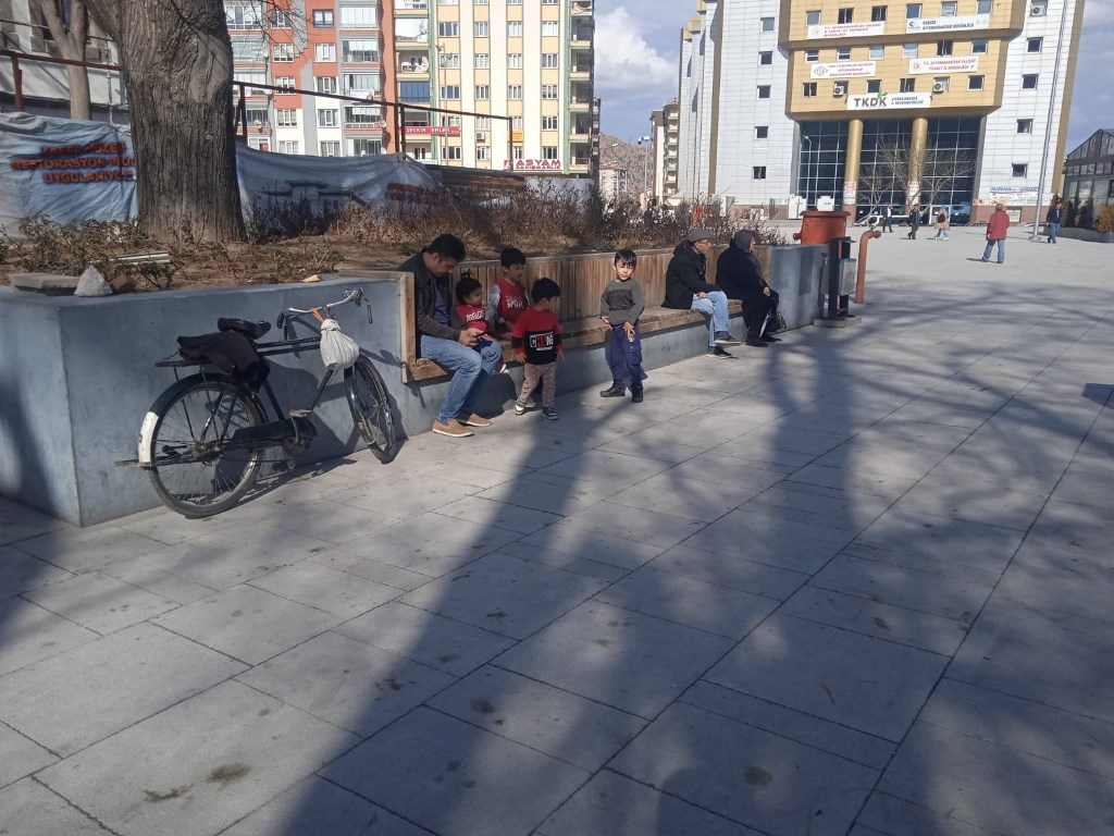 AFYONKARAHİSAR BAHARI ERKEN KARŞILADI