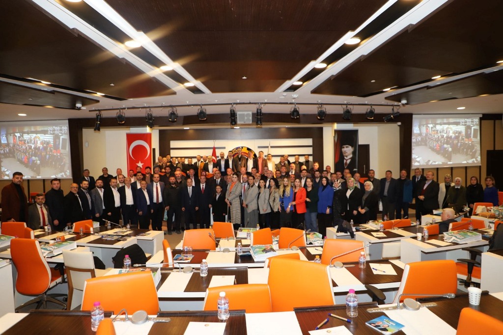 "DAHA GÜÇLÜ BİR AFYONKARAHİSAR İNŞAA EDECEĞİZ"