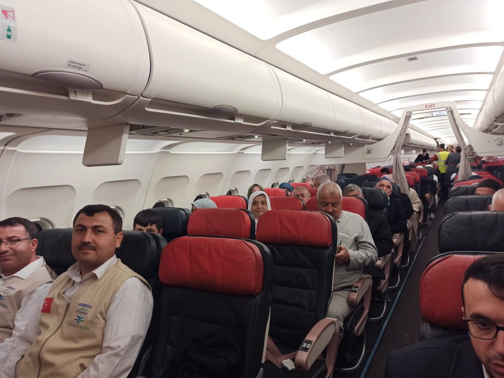 174 Umre Yolcusu Afyonkarahisar'a döndü