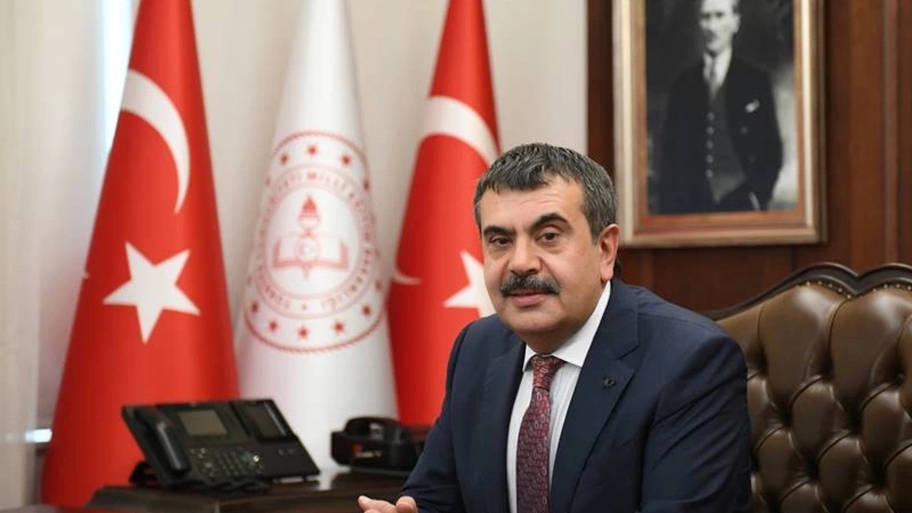 Bakan Tekin'den Revizyon Açıklaması