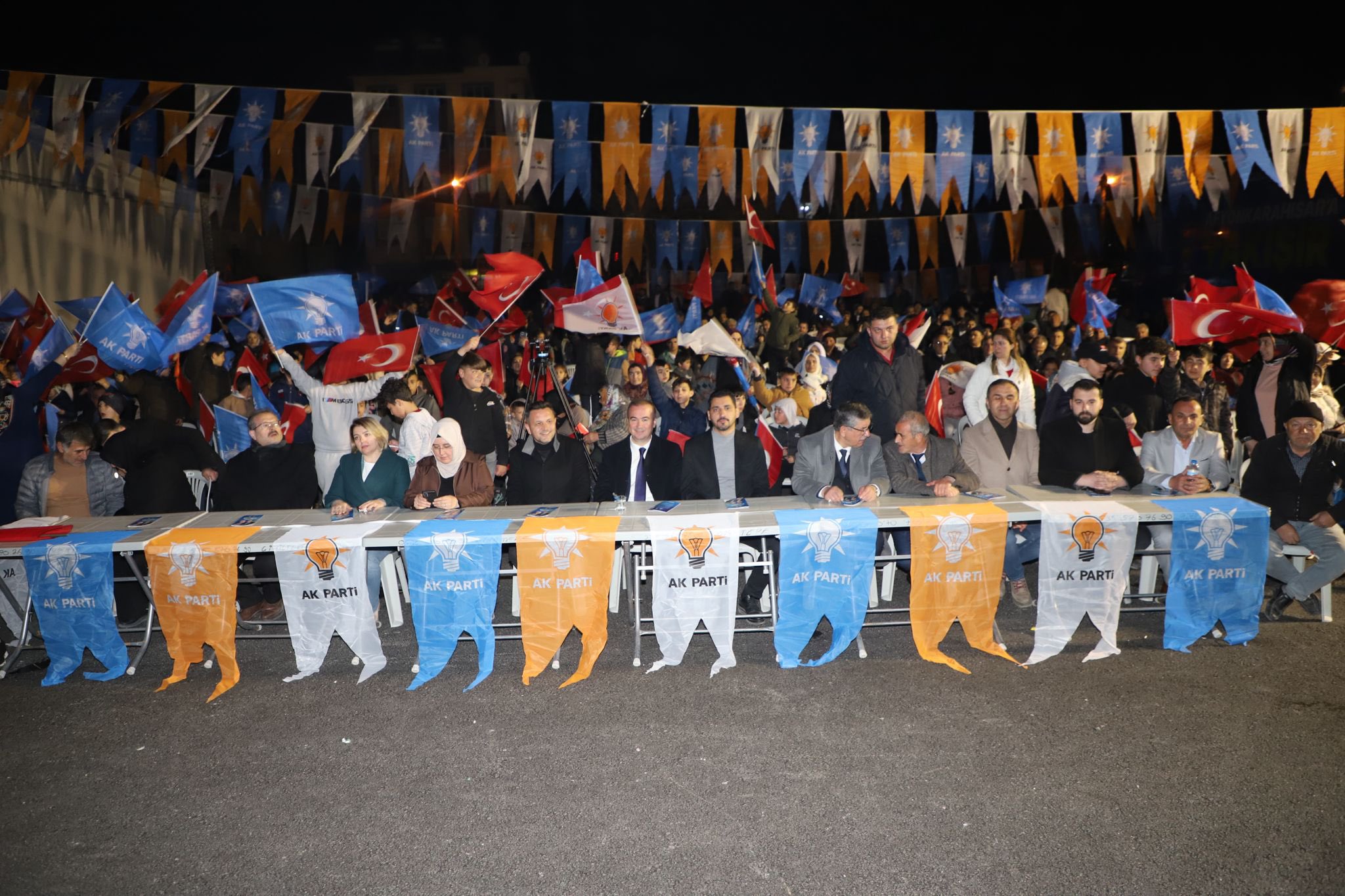 Uluçay, Mahalle Mitinglerine Ataköy'den Başladı