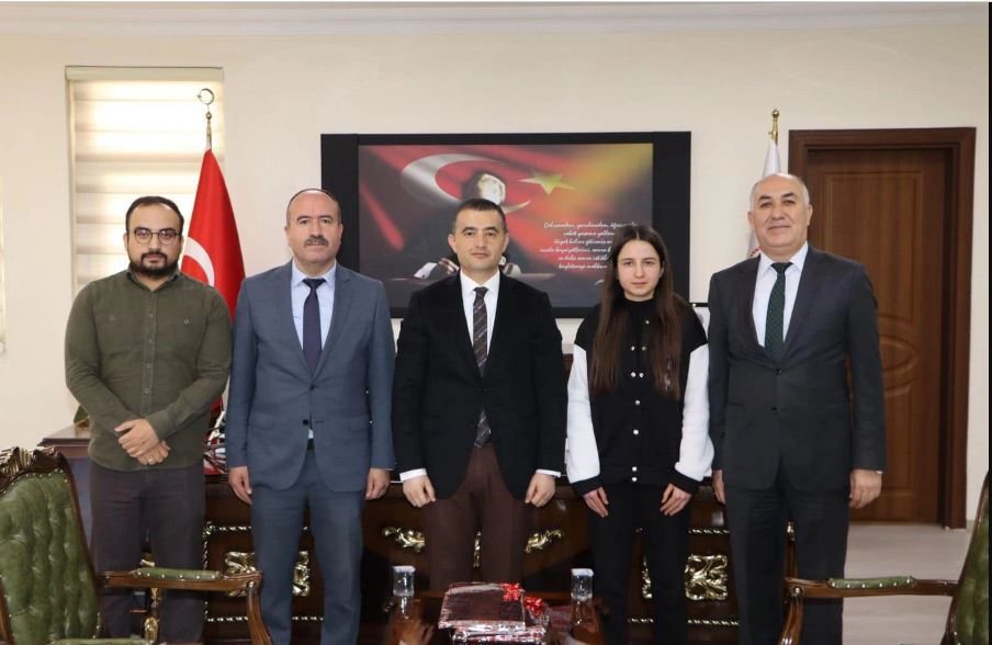 KAYMAKAM BİLİCİ TUBİTAK YARIŞMASINA KATILACAK AFYONLU ÖĞRENCİYİ KABUL ETTİ