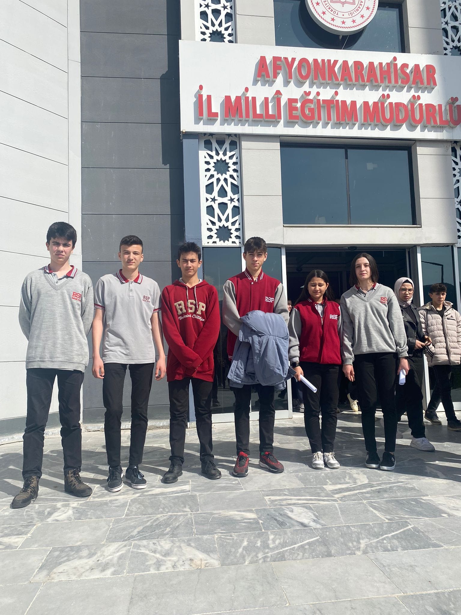 RSP ÖĞRENCİLERİ GEÇMİŞİN İZİNDE BİLİM PROJESİ KONFERANSINA KATILDI