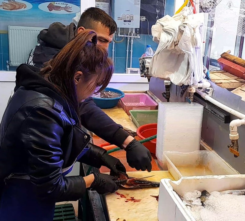 Ramazanda Balık Yenir!  Türkeli Gazetesi İşin Mutfağına İndi