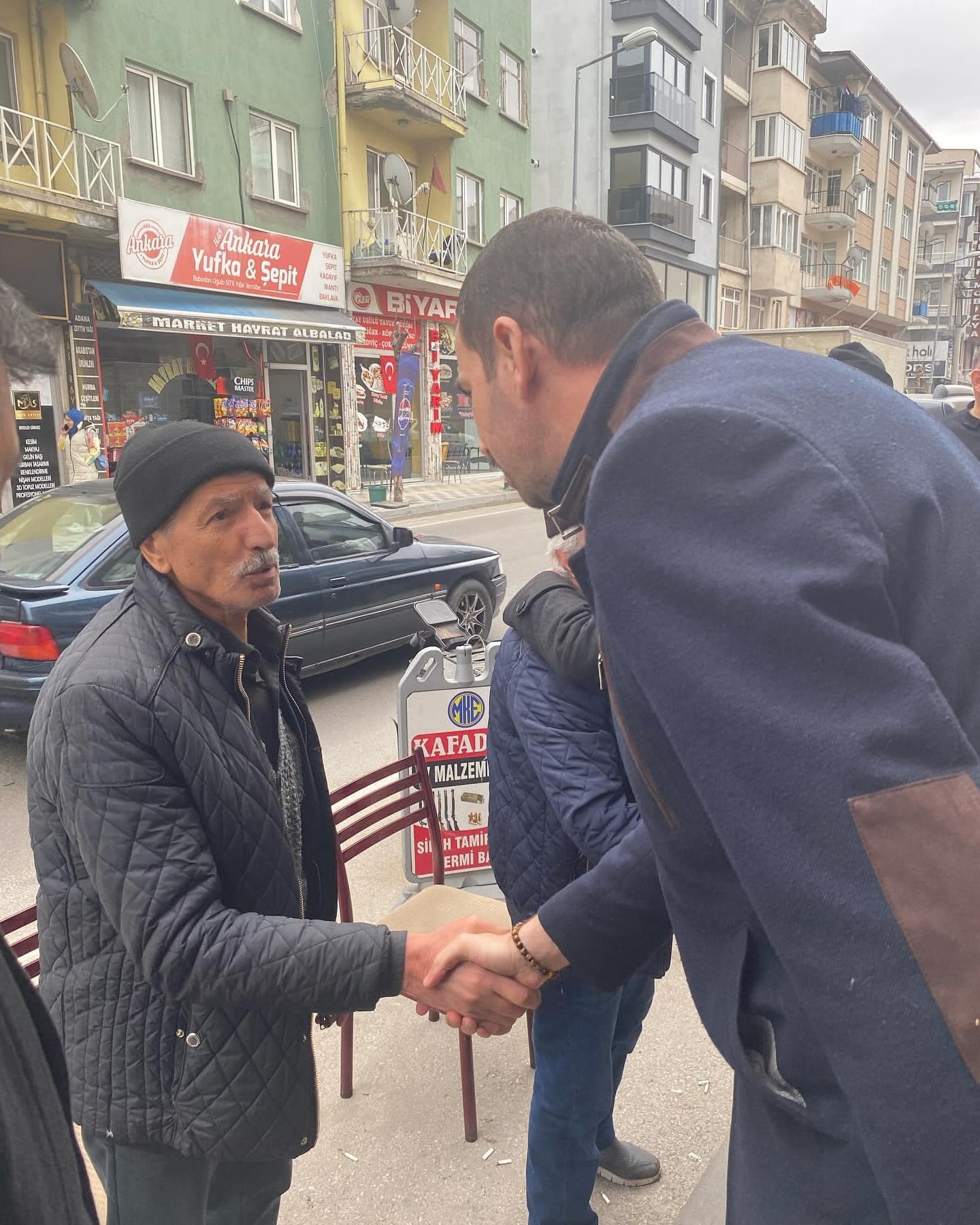 İYİ Partili Yağcı Yaşlı Vatandaşı Can Kulağıyla Dinledi