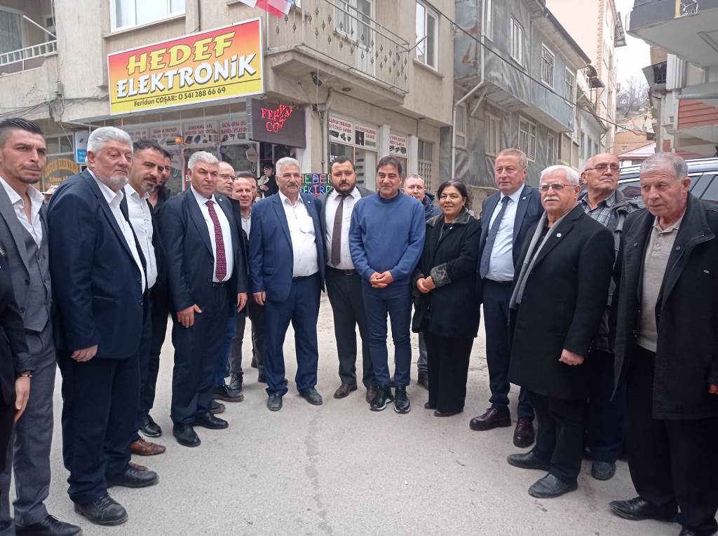  İYİ PARTİ'DEN ÜLKÜCÜ ŞEHİTLER ANISINA MEVLİD-İ ŞERİF