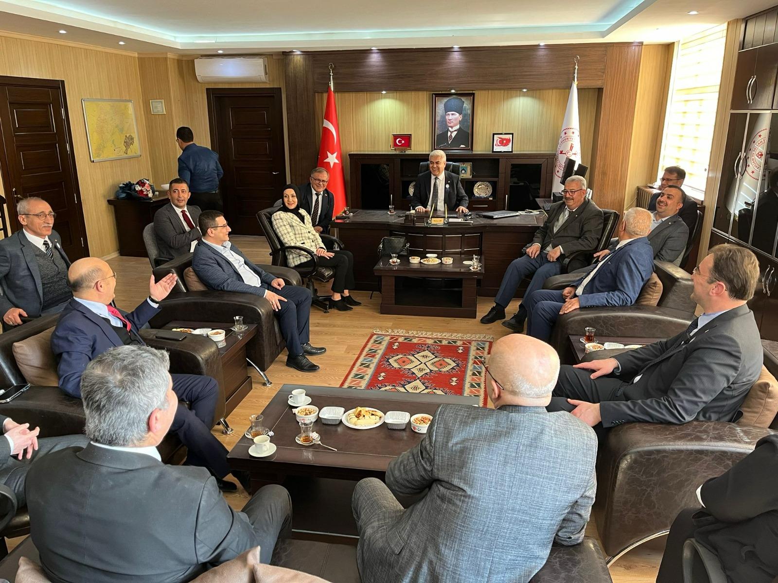 KÜÇÜKKURT, "AFYON'UN KRONİKLEŞEN SORUNLARINI ÇÖZECEĞİZ"