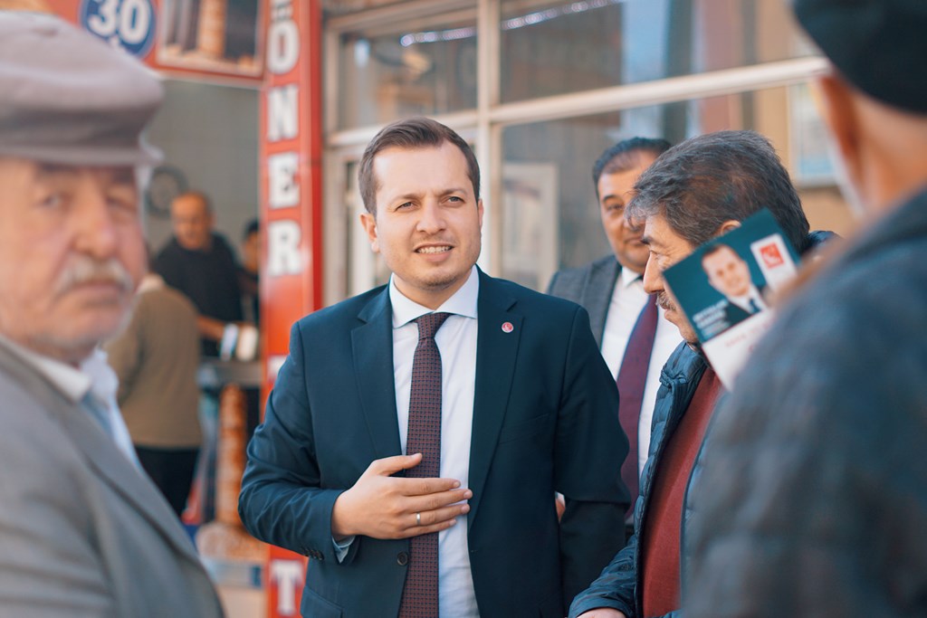 "YAŞANABİLİR BİR AFYONKARAHİSAR VAAT EDİYORUZ"