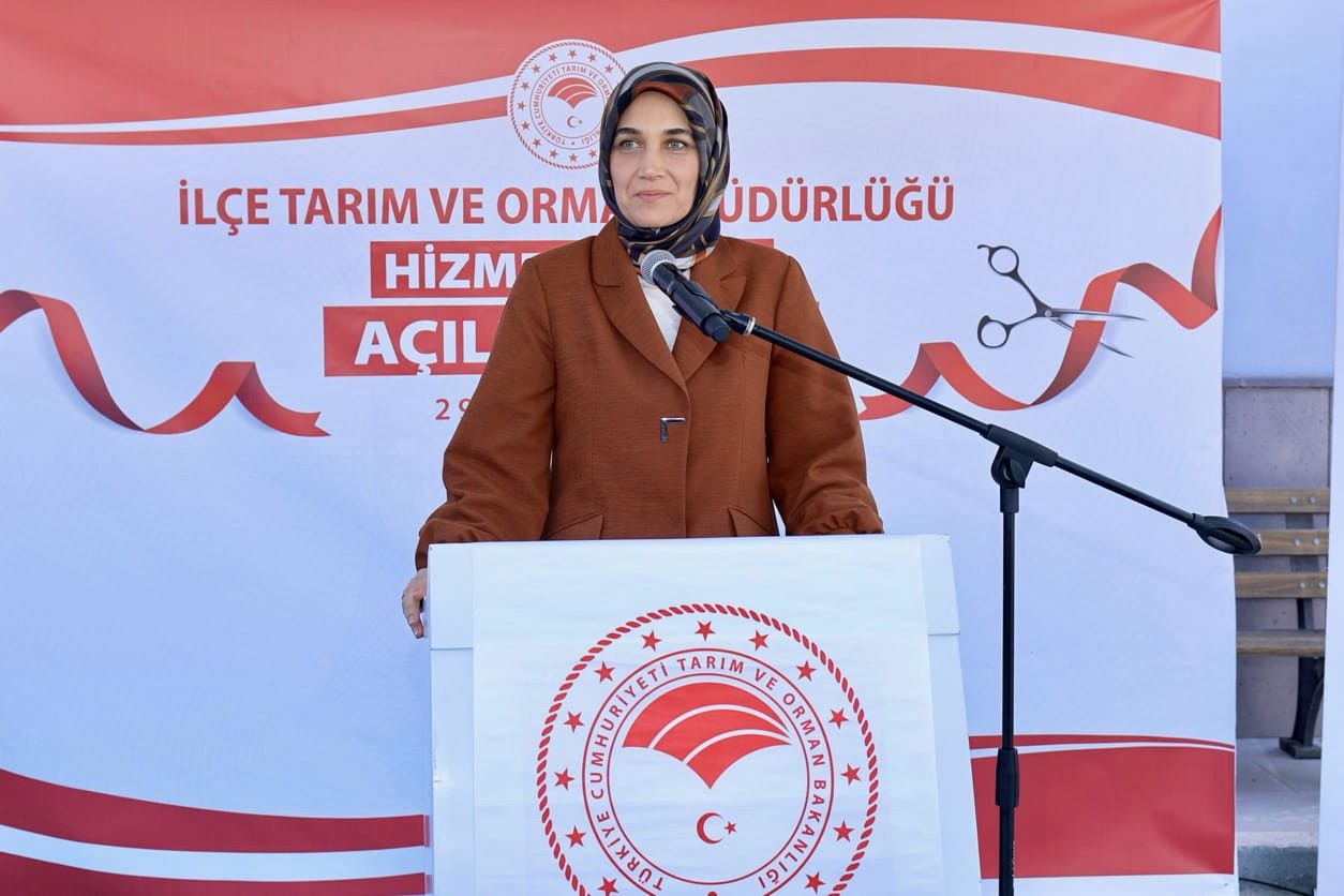 AFYON'A YENİ HİZMET BİNASI BAKAN YARDIMCISI BAĞCI'NIN KATILIMI İLE AÇILDI