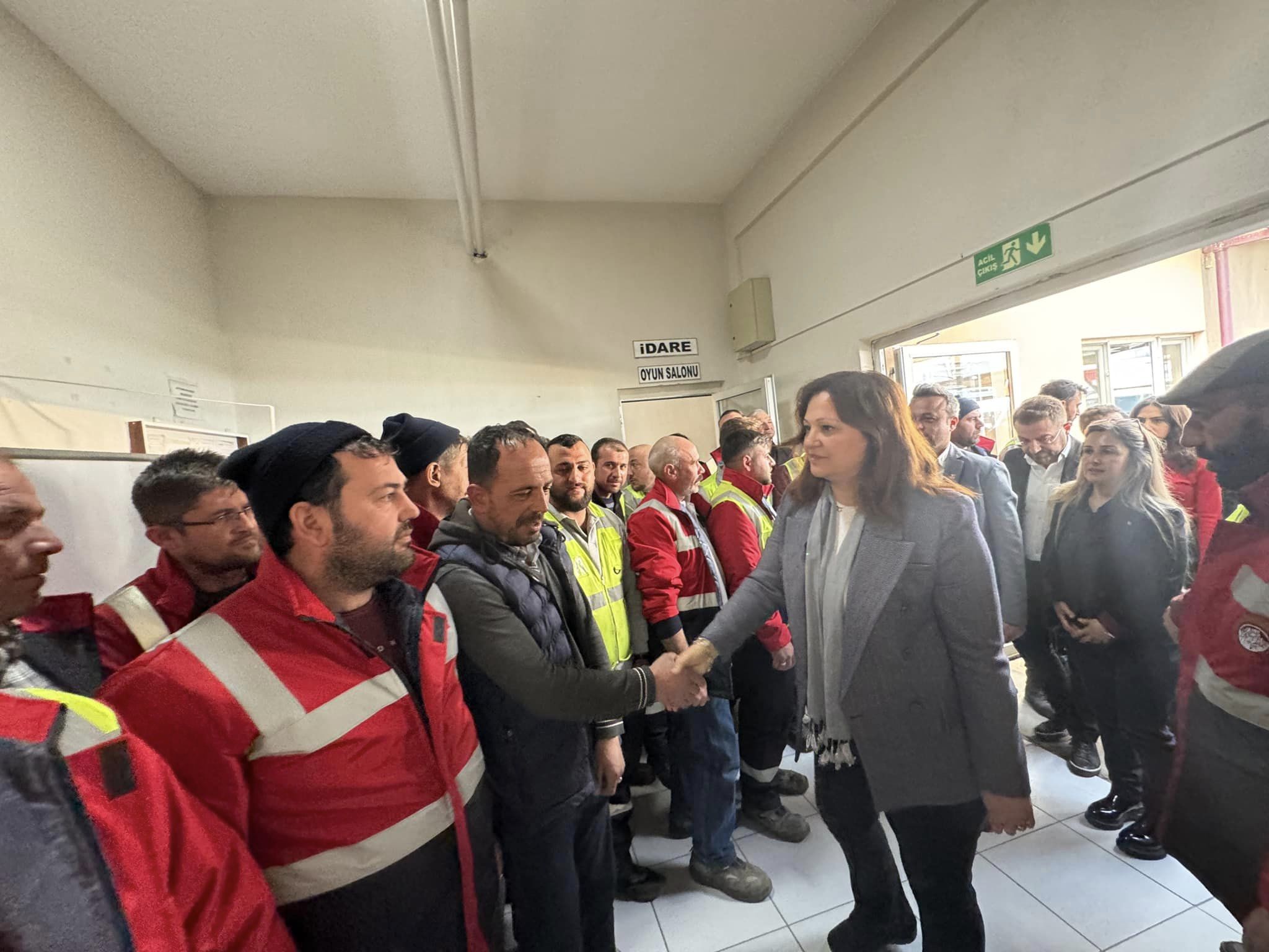 KÖKSAL YÜNTAŞ İŞÇİLERİNE MÜJDEYİ VERDİ. EN DÜŞÜK MAAŞ TUTARINI PAYLAŞTI