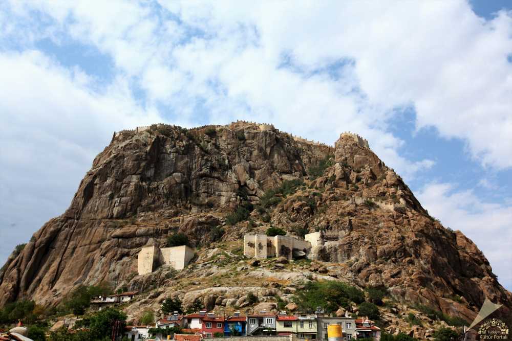 ŞUHUT SALLANDI