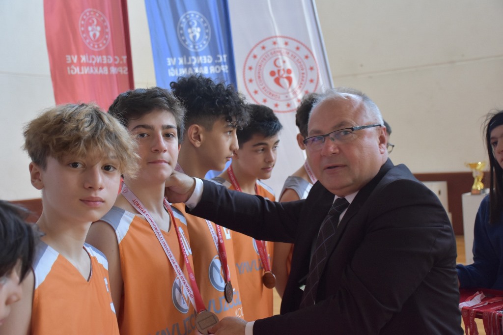 3X3 YILDIZ ERKEKLER BASKETBOL MÜSABAKALARI TAMAMLANDI