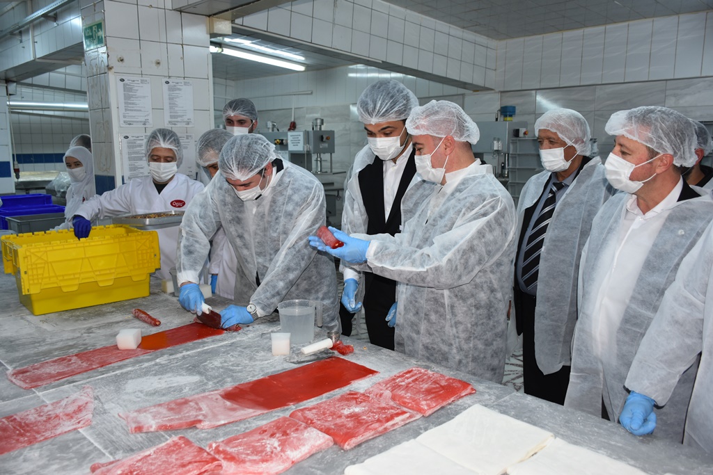 TARIM VE ORMAN BAKAN YARDIMCISI BAĞCI AFYON'DA GIDA İŞLETMELERİNDE İNCELEMEDE BULUNDU